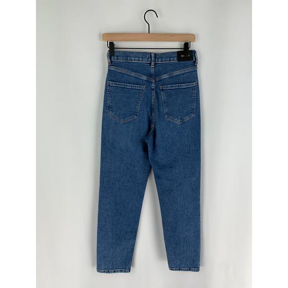 Express Super High Rise Mom Jeans Womens Size 2 Medium Wash Denim FLAWED Cropped - Picture 8 of 12